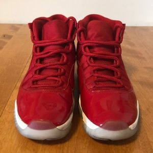Air Jordan 11 Retro- box included